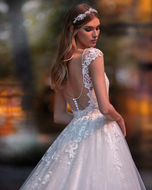 Abiti Sposa_Pizzo e Romantico_ALDARI_NICOLE SPOSE