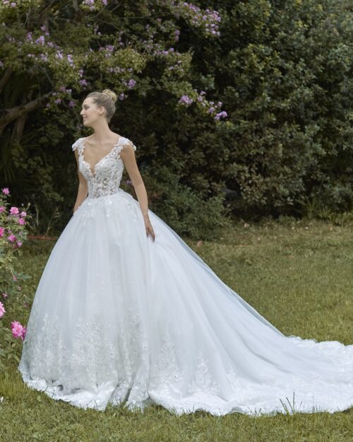 Abiti Sposa_Pizzo e Romantico_4248_VELA SPOSA