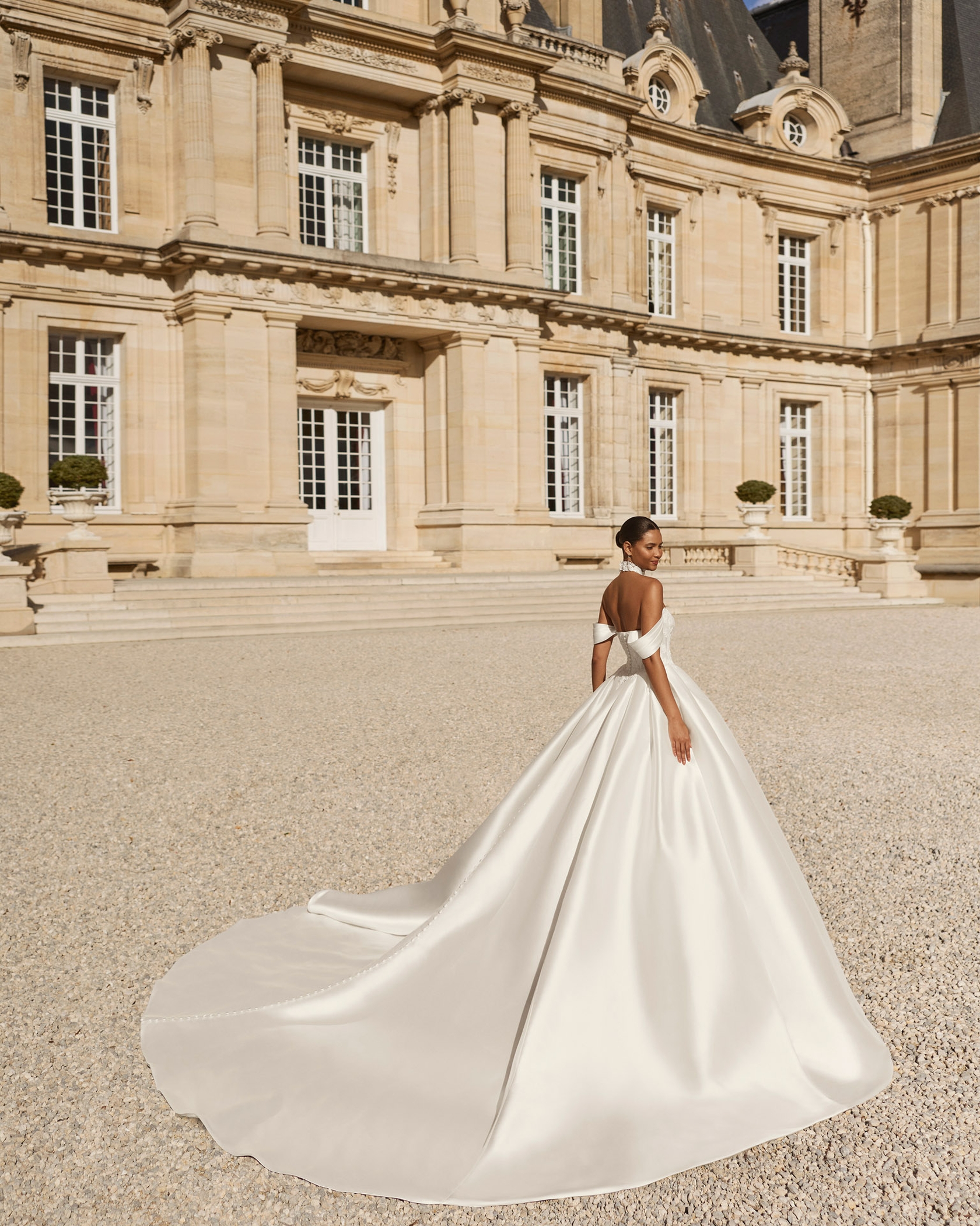 Abiti Sposa_Haute Couture_AMATISTA_ROSA CLARA Abiti Sposa_Haute Couture_AMATISTA_ROSA CLARA